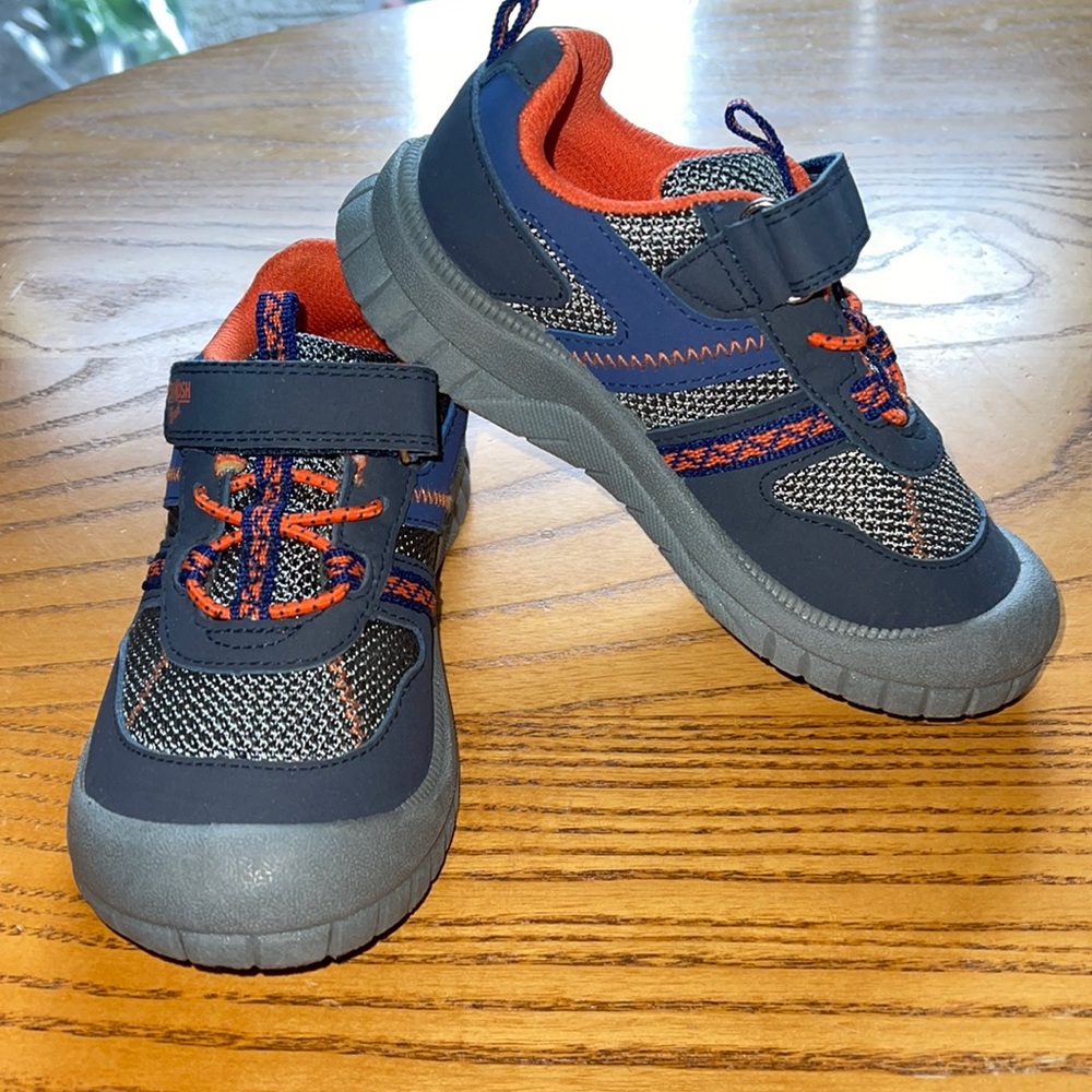 Boys Size 10 OshKosh B’Gosh Shoes